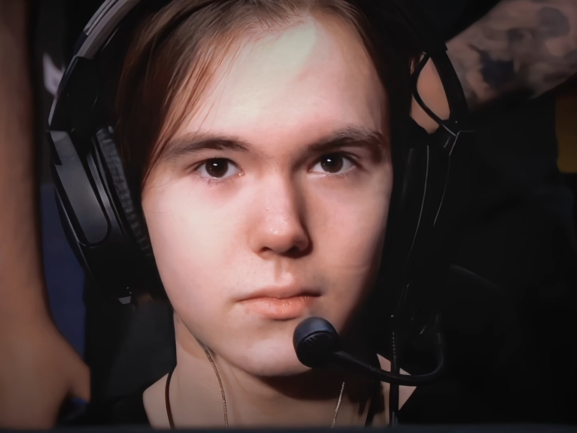 Hanwha Life Esports 晋级 LCK Cup 2025 季后赛第二轮，击败了 T1 。